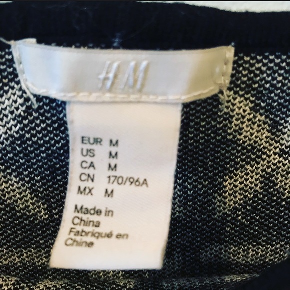 Geometric Aztec Pattern Sweater - Picture 4 of 6